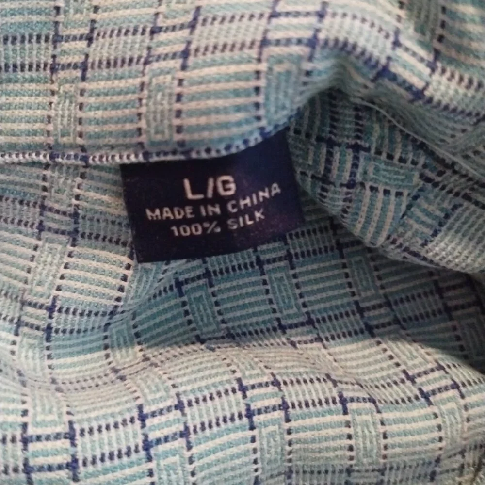 Tommy Bahama Men's Button Up Shirt Size L 100% Silk Short Sleeve Beach Casual‎ - Picture 7 of 7